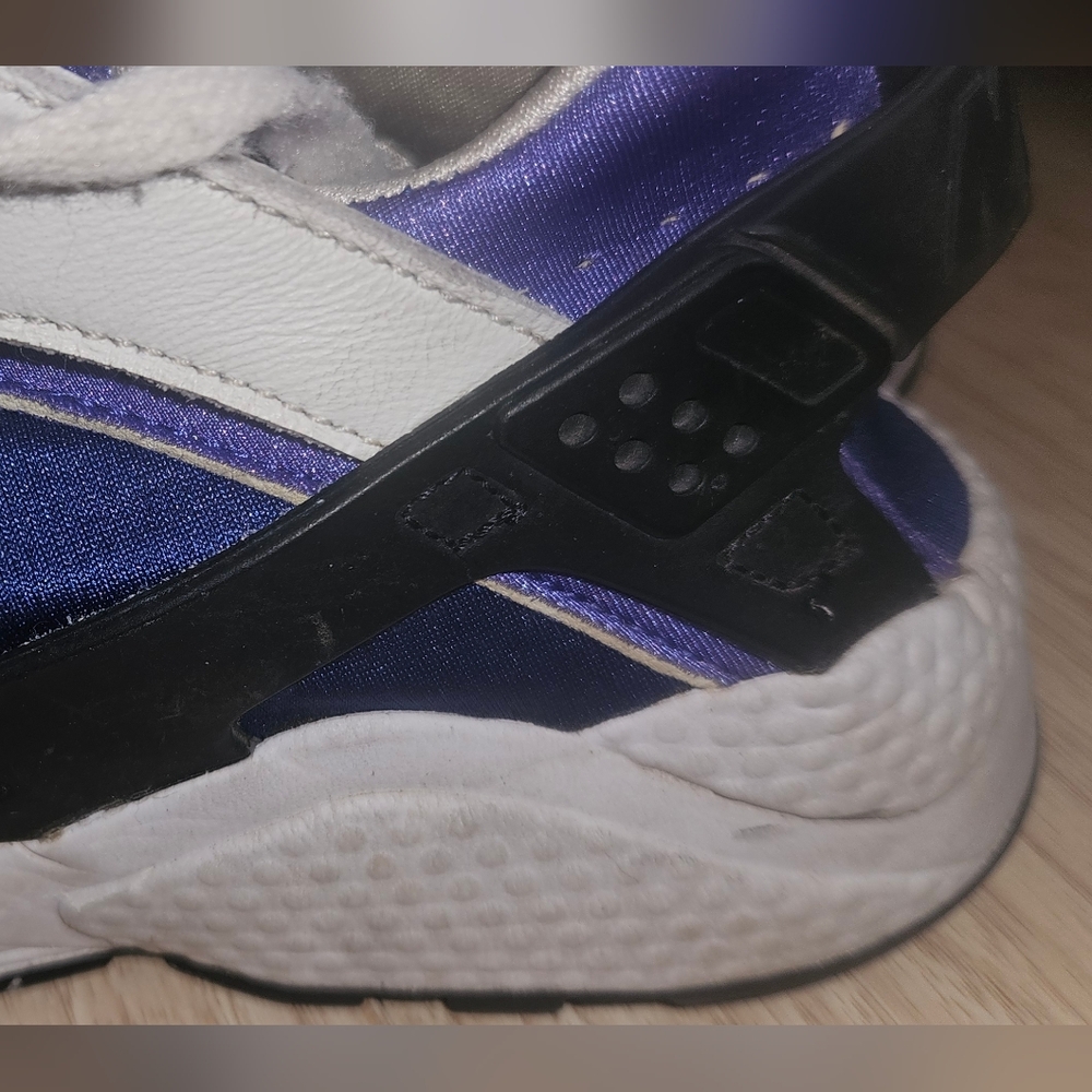 Nike Air Huarache Sneakers Purple White Trainers Women's Size 9 Shoes - Picture 3 of 16